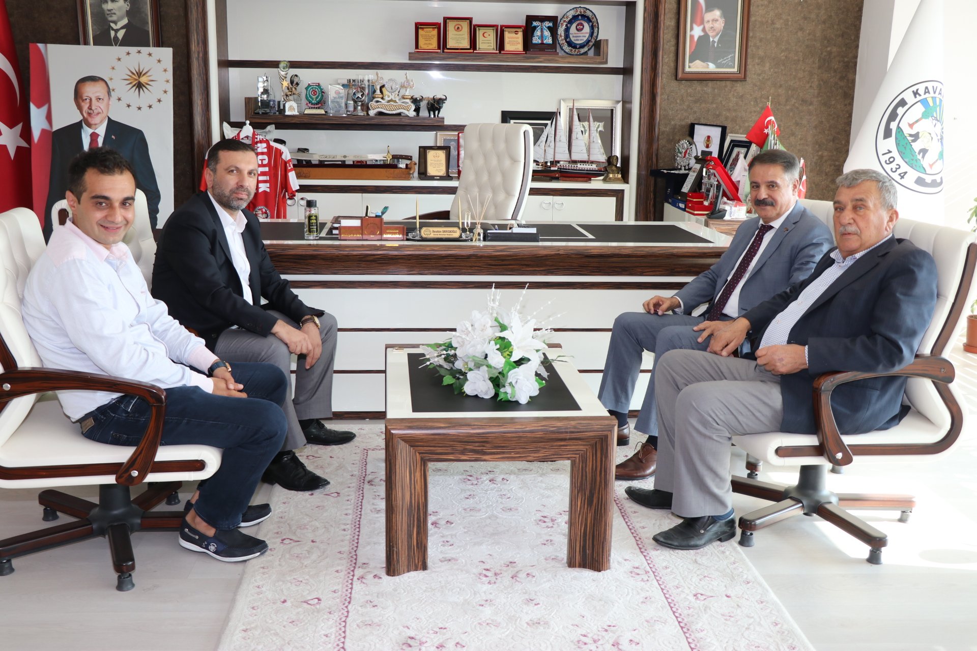 Kavak’a Hayran Kaldı